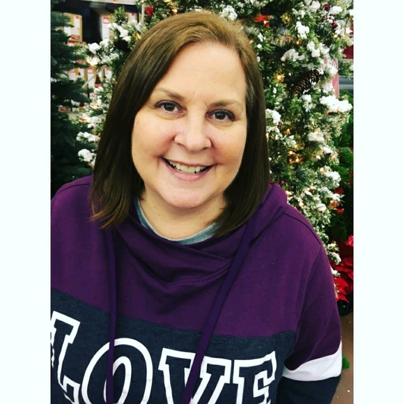 Meet your Posher, Ann - Picture 1 of 1